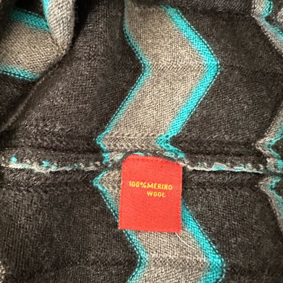 Krimson Klover skirt by Sweater Girl , soft Merino Wool, Chevron, size M - Picture 4 of 6